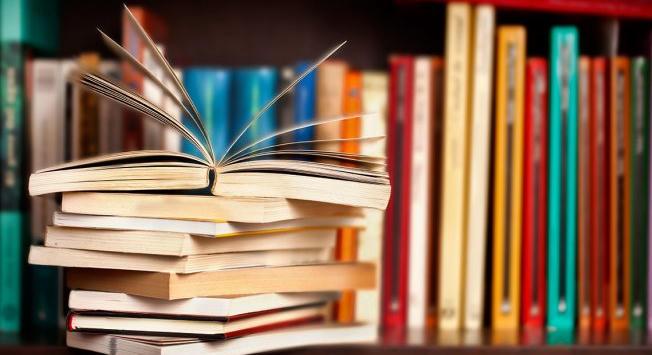 TOP50-vezetők könyvajánlói a nyárra