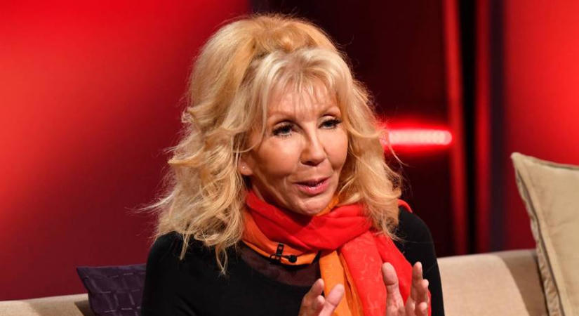 A 73 éves Csongrádi Kata alakján csak ámulni lehet: olyan karcsú, mint egy modell