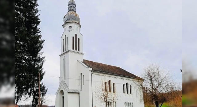 Baranyában vette meg legújabb templomát Varnus Xavér