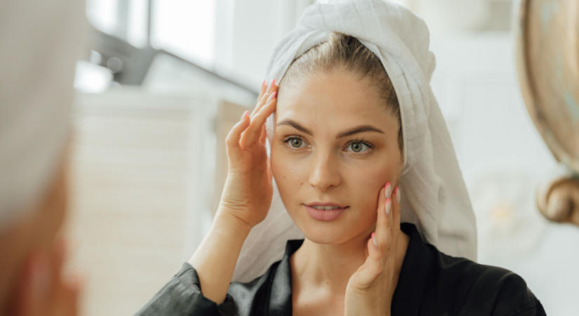 A beautyvilág imádja: ez a két hatóanyag együtt csodát tehet a ráncokkal – a szakértők szerint igazi anti-aging álompáros