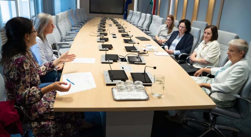 Az olvasás jövője került a fókuszba: Lannert Judit fontos üzenetet fogalmazott meg