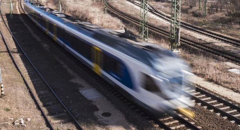 Útközben adta meg magát a sebesvonat Fejérben, Fehérvárról érkezett a segítség