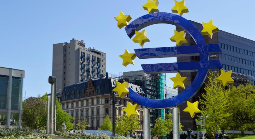 Július 1-től lép hatályba a 3 eurós uniós vámszabály