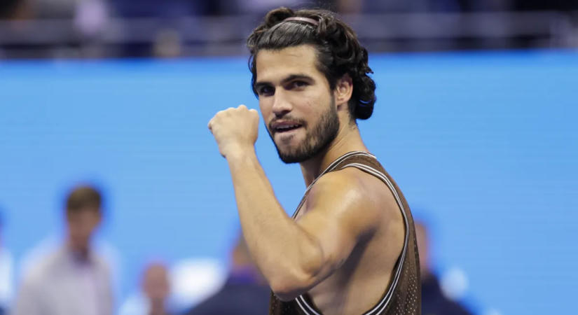 US Open: Carlos Alcaraz szetthátrányból jutott a 32 közé