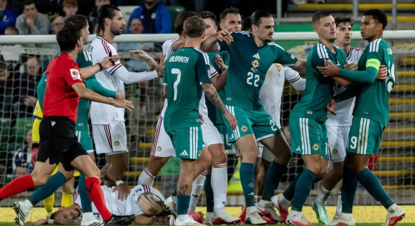 Videó: lökdösődéssel ért véget az első félidő az északír–magyaron