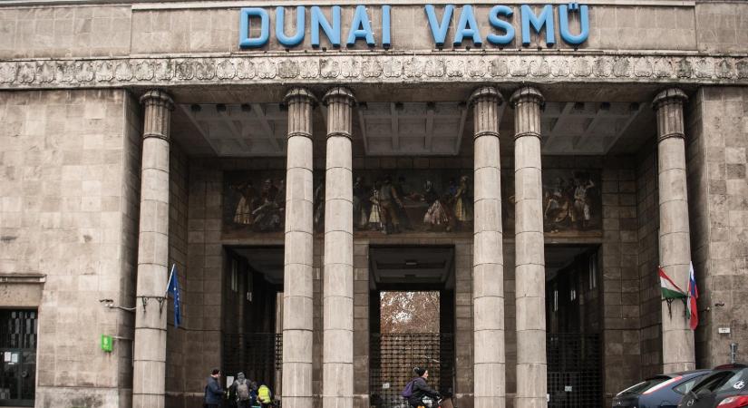 Elbocsátja dolgozói csaknem felét a Dunai Vasmű leányvállalata