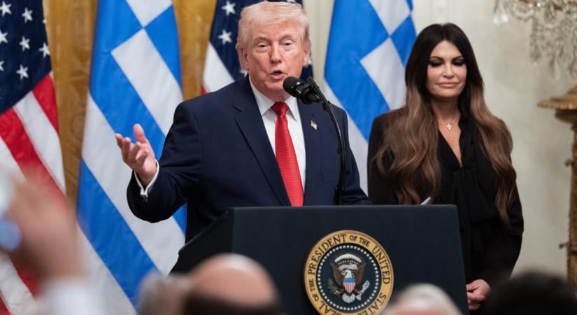 Súlyos botrány robbant Trump körül: nem elég a korrupciógyanú, puccsal fenyegethette a nagykövet az európai országot