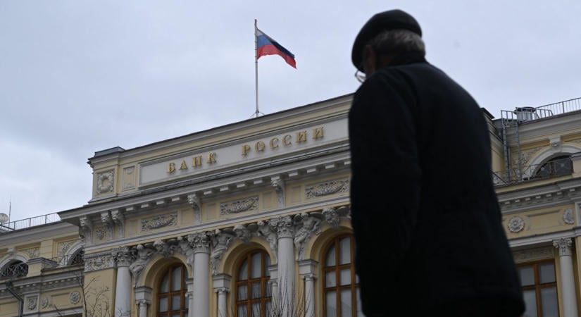 Moszkva elébe megy Brüsszelnek: Putyin bíróságon támadja meg az orosz jegybanki vagyon befagyasztását – több száz milliárd euró sorsa forog kockán