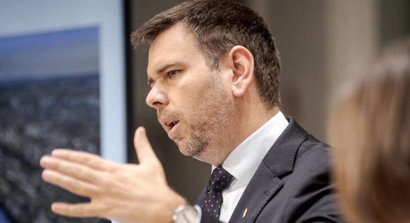 Vitézy: Ha bármi veszélyeztette Mészáros és Szíjj profitját, az állam azonnal lépett, és a kockázatokat magára vállalta