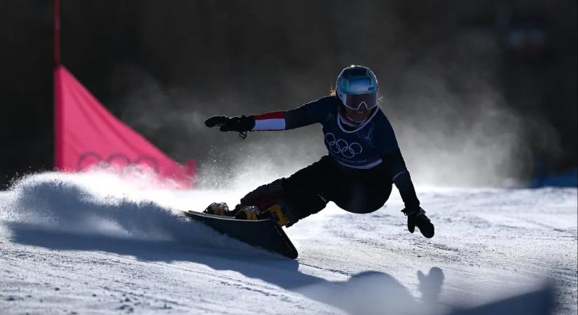 Néhány riválisának a nagyanyja lehetne az 52 éves osztrák snowboardos, de így sem gondol a korára