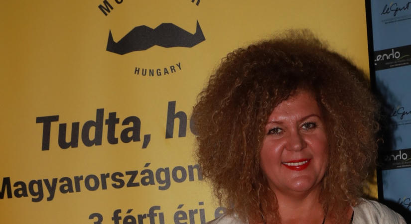 Őrületes, ahogy Soma Mamagésa kamerák elé állt