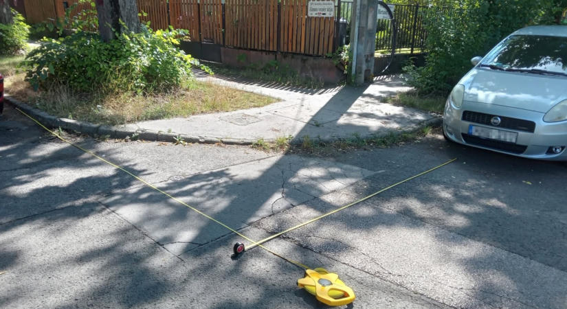 Sokan rosszul tudják ezt a szabályt: így parkolhatsz kereszteződés közelében