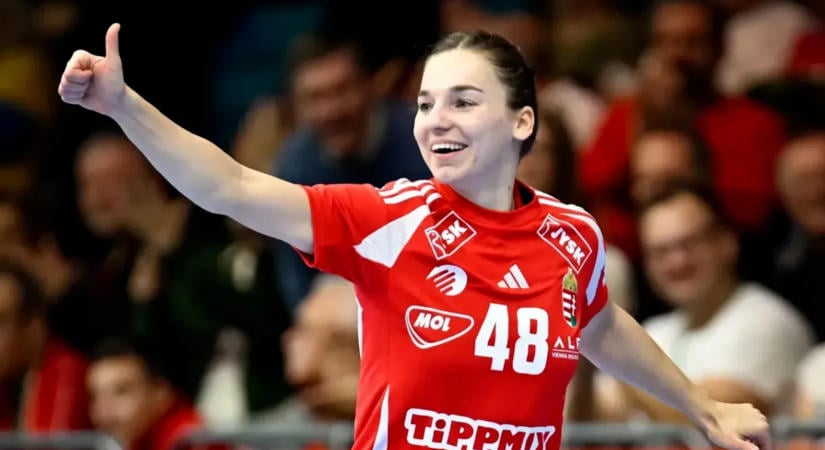 Faluvégi Dorottya a padlóról felállva várja a norvégok elleni rangadót