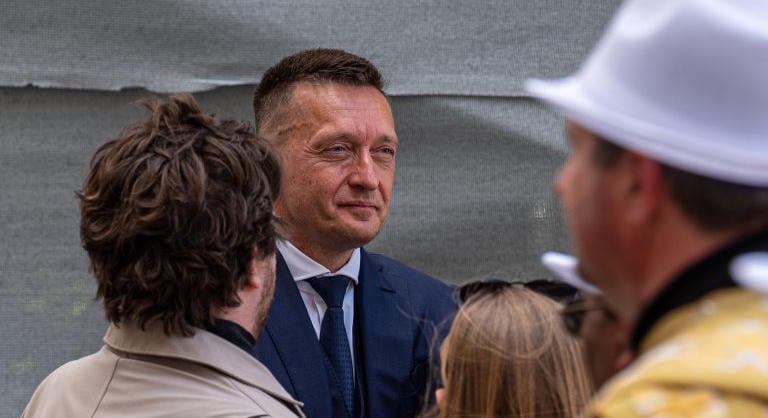 Rogán egyedül szerezte meg egyik társa részét a találmányuk szabadalmi jogaiból