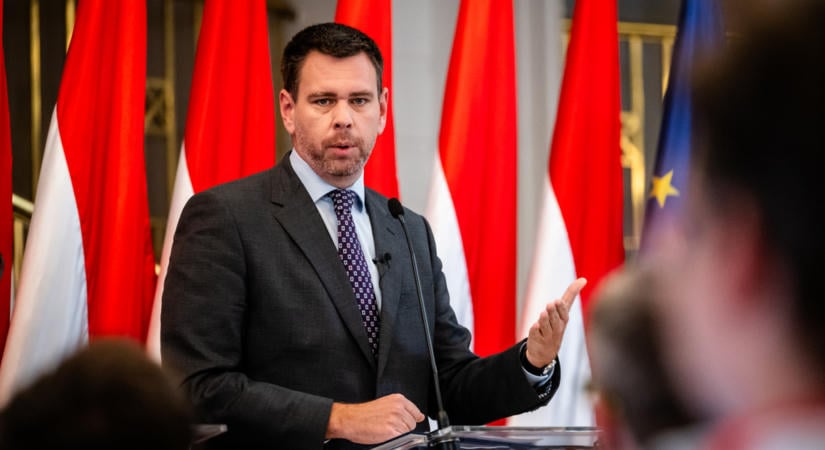 Vitézy Dávid: Ötezer milliárdos pluszköltséget okozott az autópálya-koncesszióban a háborús kompenzáció