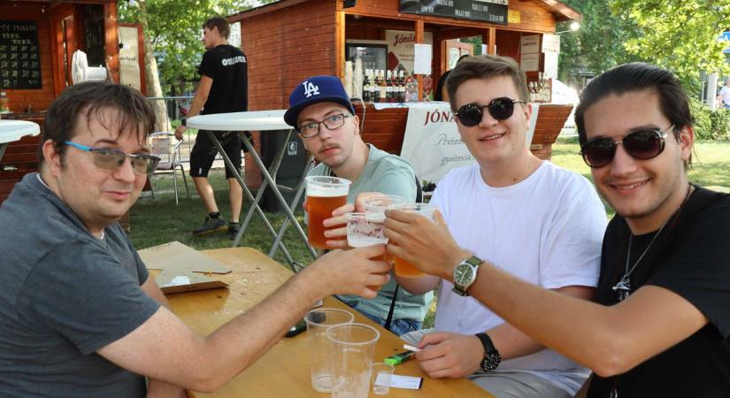 Drága különlegességek és olcsó korsók is várták a sörrajongókat Makón – galériával