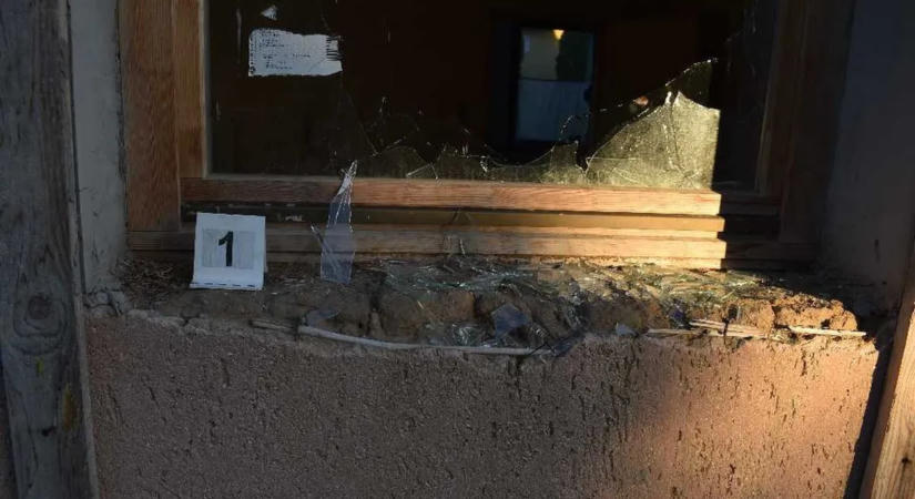 Gyereket vittek a betöréshez a balassagyarmati tolvajok – fotók