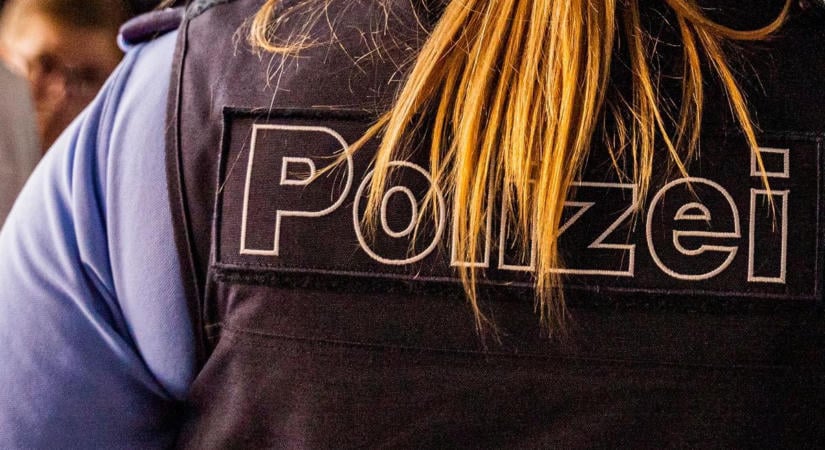 Rendőrnő erőszakolt meg egy 14 évest