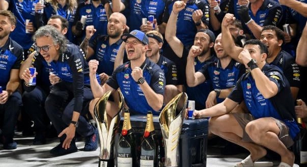 Verstappen győzött, Antonelli 102 ponttal vezet: a nap F1-es hírei