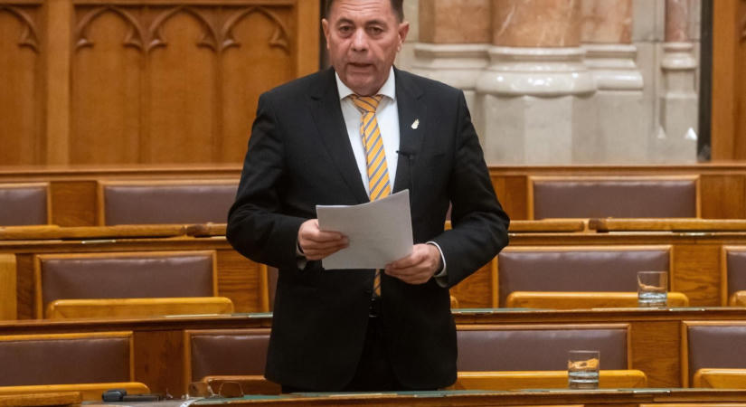 Ügyészségi feljelentést tettek Pócs János ellen, a fideszes képviselő pénzt fizethet interjúkért
