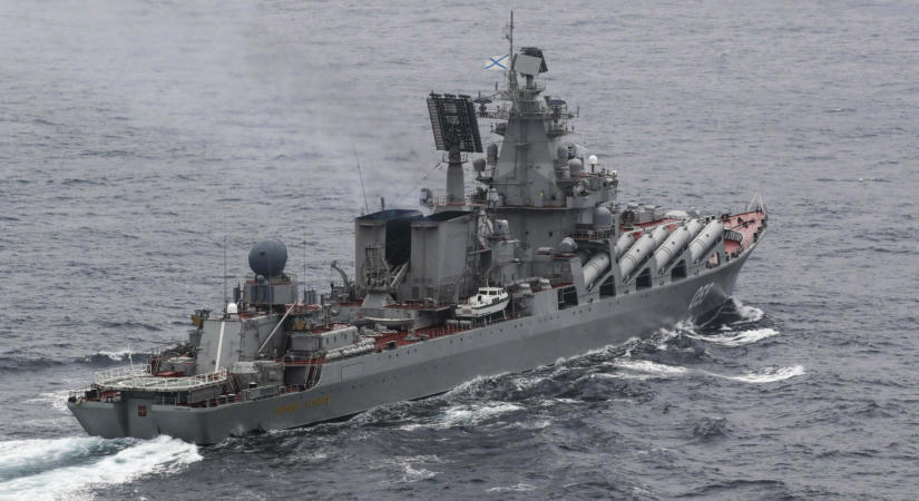 Félelmetes rakétaarzenállal jön az oroszok atommeghajtású csatacirkálója, de könnyű célpont lehet
