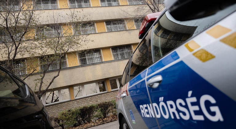 November végéig rács mögött marad a Szőlő utcai javítóintézet volt igazgatója és társa