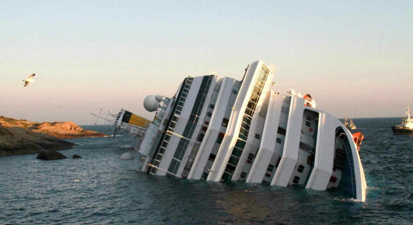„Menj vissza a hajóra, baszd meg” – vérfagyasztó dokumentumfilm készült a 21. század Titanicjáról