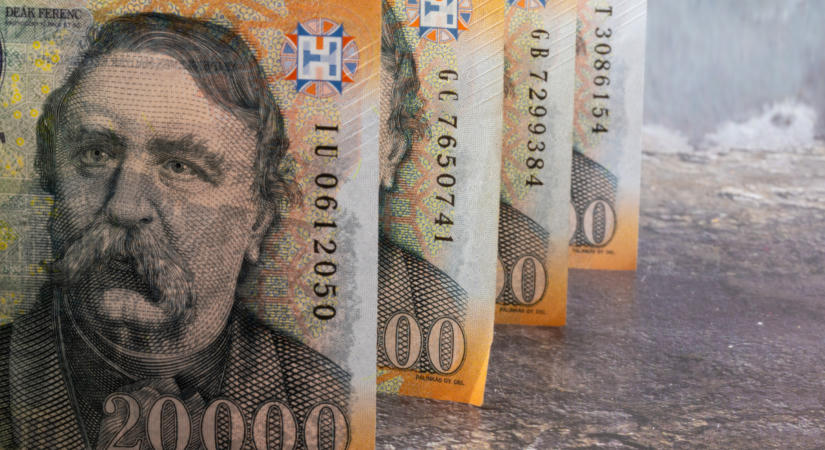 Lázadnak a kötvénybefektetők - rendesen megbillent a forint