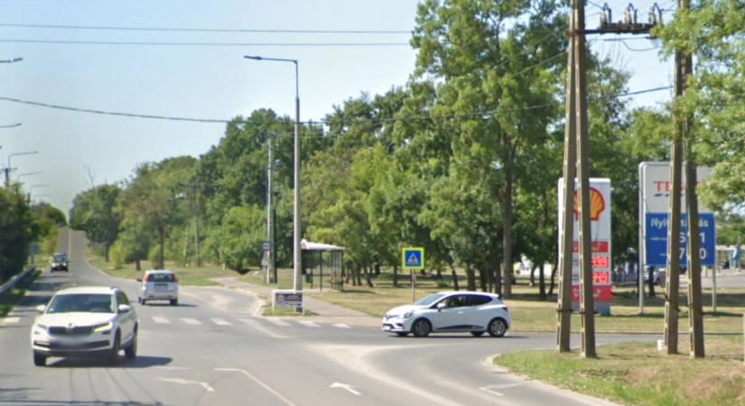 Egymásba hajtott két autó Mezőkövesden