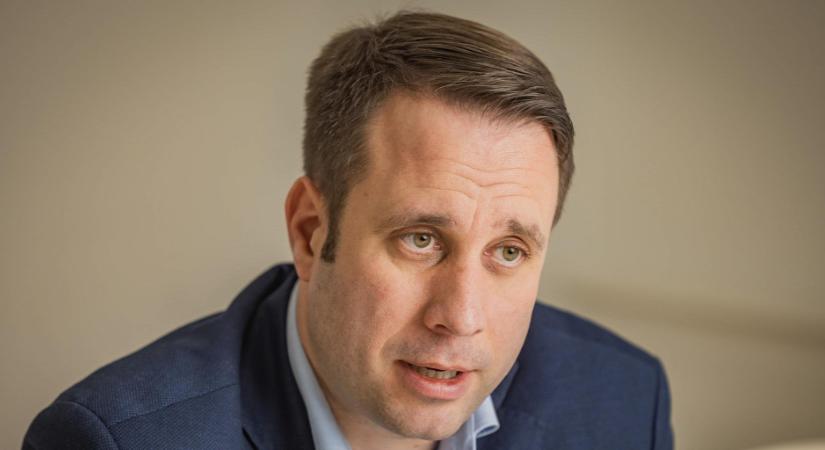 Dömötör Csaba: Brüsszel nemcsak a katonai eszkalációt, hanem az inflációt is támogatja - videó