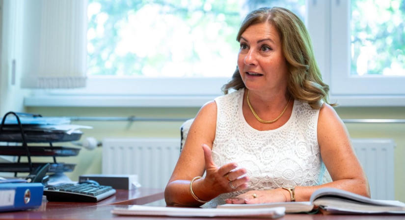 A jövő egészségügyi szakembereit képzik: továbbra is Pákozdi Magdolna vezeti a Szent-Györgyi Albert Egészségügyi és Szociális Technikumot