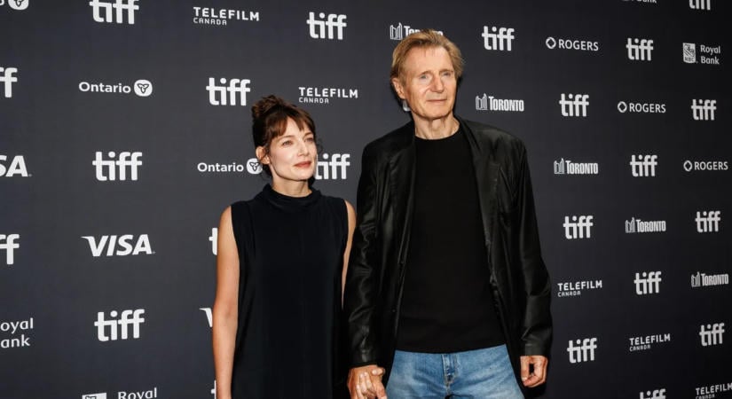 Ez a gyönyörű nő Liam Neeson új barátnője