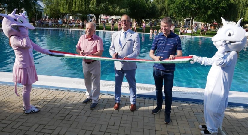 700 ezer forintot fizetett ki havonta a Sárvári Gyógyfürdő a gyanú szerint munkát nem végző Lágler Péternek