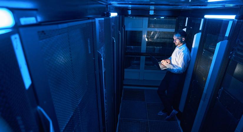 Az MI adatközpontok új generációját hozza el a Schneider Electric és a Foxconn