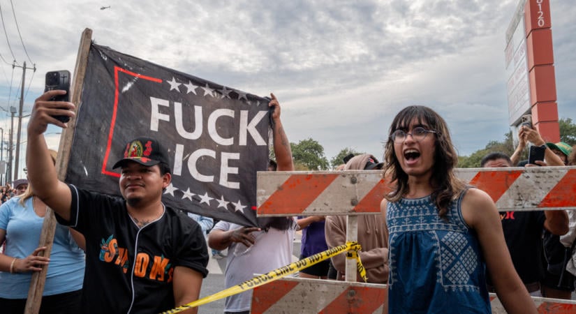ICE-ügynök lőtt meg egy venezuelai ételfutárt Texasban