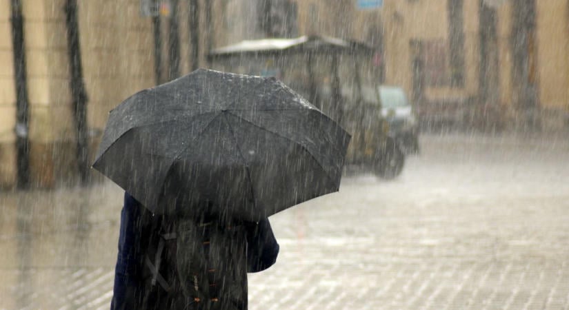 Érkezik az eső: záporokra, zivatarokra kell számítani északkeleten