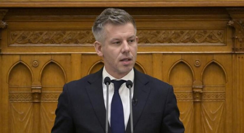 Szokatlan dologra kérte Magyar Péter a magyar sajtót