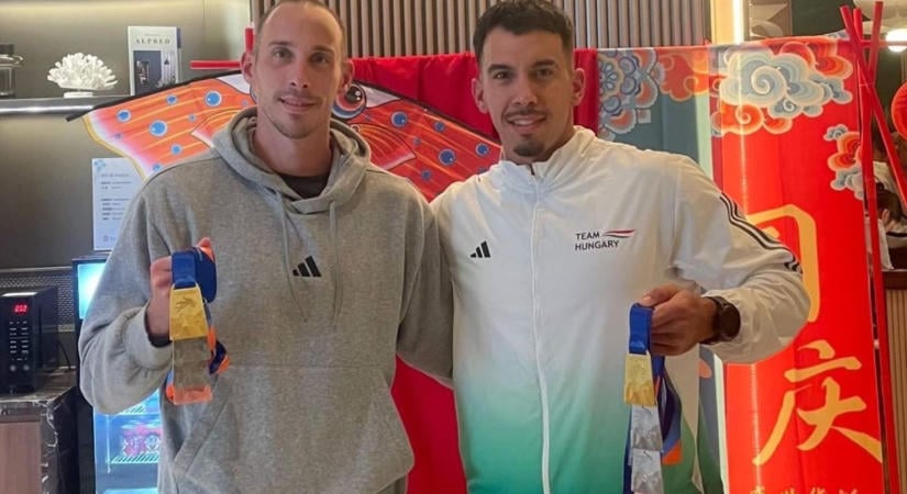 Újabb emlékezetes pillanat a dunaújvárosi sportéletben, a világ tetején két sportolónk