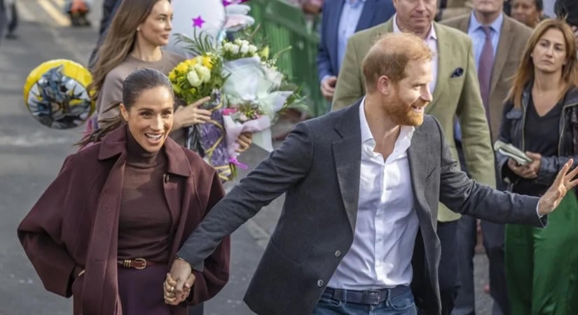 Harry herceg és Meghan Markle a visszatérésük óta először mutatkozott együtt nyilvánosan – galéria
