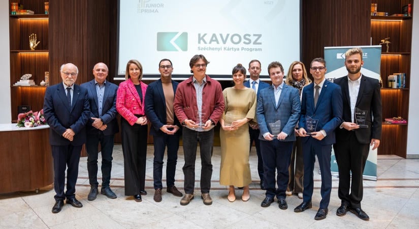 Hat fiatal újságíró vehette át a Junior Prima Díjat az ismeretterjesztés és média kategóriájában
