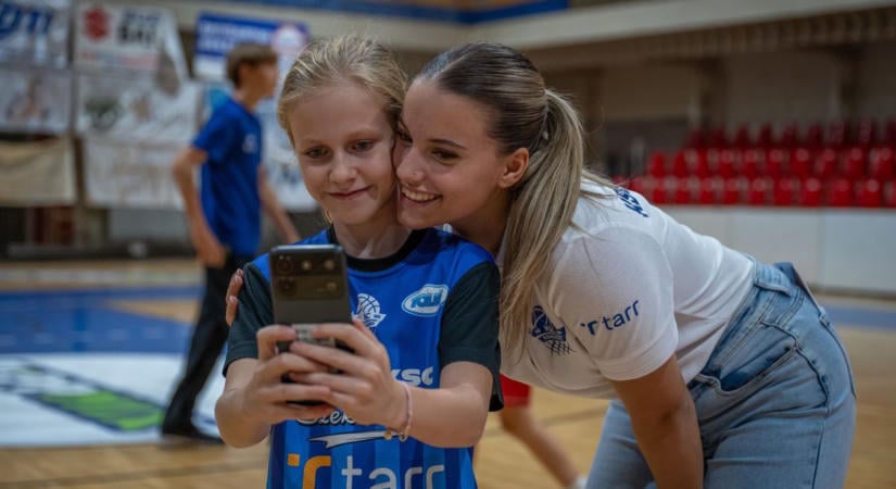 Szívmelengető ankéttal hangolódott a KSC a Sió Kupára (GALÉRIA)