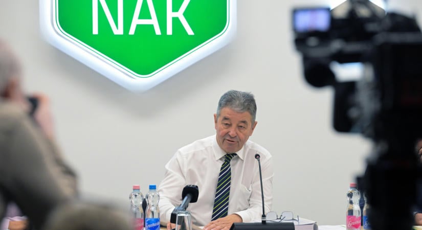 Napidíj a tüntetőknek, százmilliók politikai rendezvényekre, milliárdok nyomára bukkantak az Agrárkamaránál