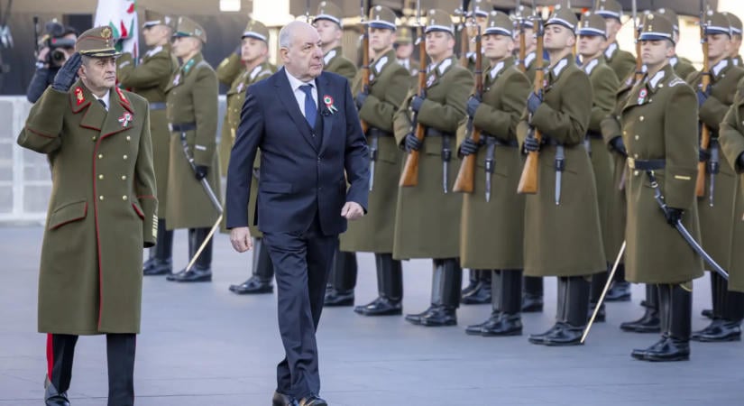 Nyilvánosságra kerültek Sulyok Tamás külföldi útjainak költségei - 387 millió forintból utazott a volt államfő