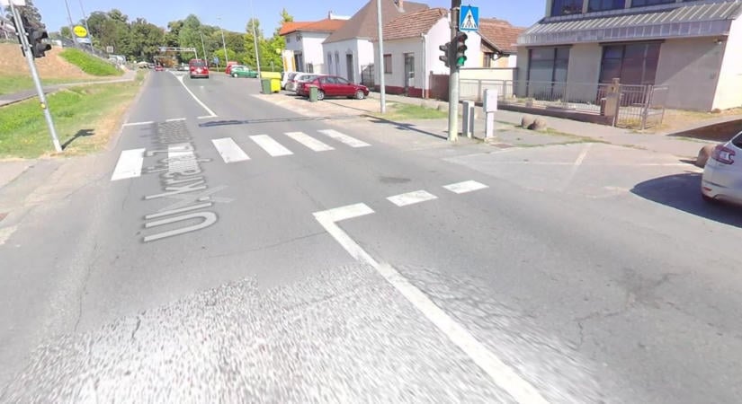 Tragédia a zebrán: meghalt a 78 éves nő, akit egy 79 éves sofőr gázolt el Baranyában