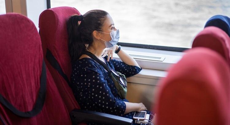 "Csak akkor bírom az utazást, ha menetiránnyal szemben ülök"