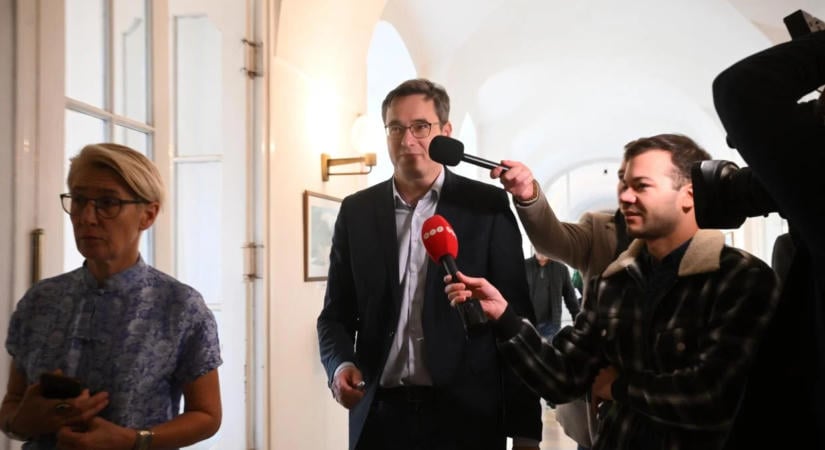 Napirend hiányában véget ért a Fővárosi Közgyűlés rendkívüli ülése