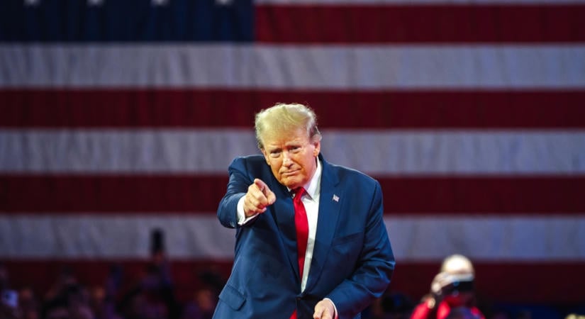 Trump aláírásán múlik az újabb szankciós csapás Oroszországra