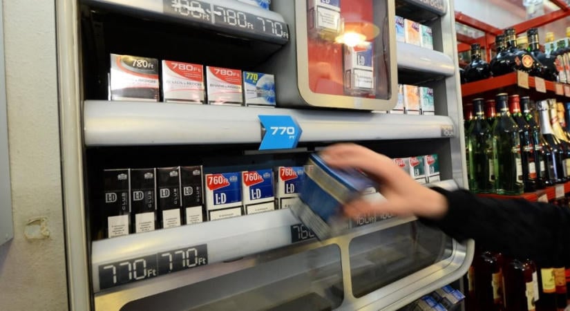 Korlátozás jöhet a dohányboltoknál, így változhat a nyitvatartás