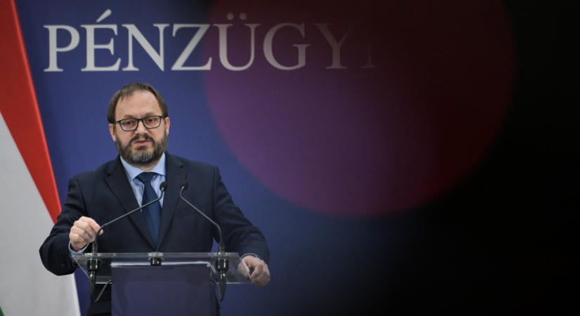 Kármán András bemondta: nem rohan a kormány az euró előszobájába