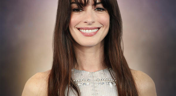 Anne Hathaway hiába próbálkozott: Julie Andrews kimarad a Neveletlen hercegnő 3-ból